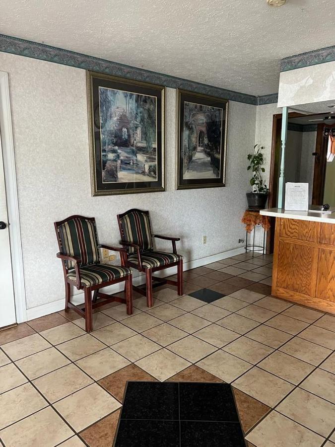 Americas Inn ברדסטאון מראה חיצוני תמונה