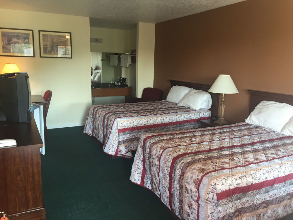 Americas Inn ברדסטאון מראה חיצוני תמונה